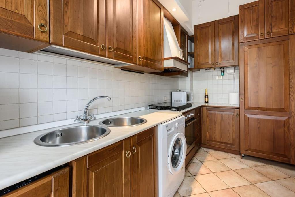 Parking & Wifi City Walls Apartment Pistoia Esterno foto